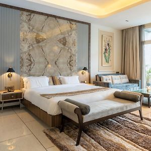 King Room Mountain View